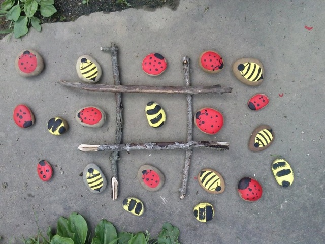 Tic Tac Toe with Ladybugs and Honey Bees 